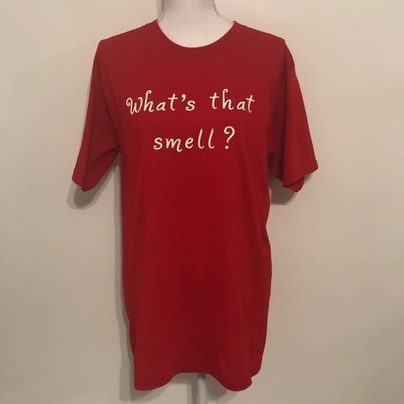 “WHAT’S THAT SMELL?” T-SHIRT ✨✨✨ - Picture 1 of 4